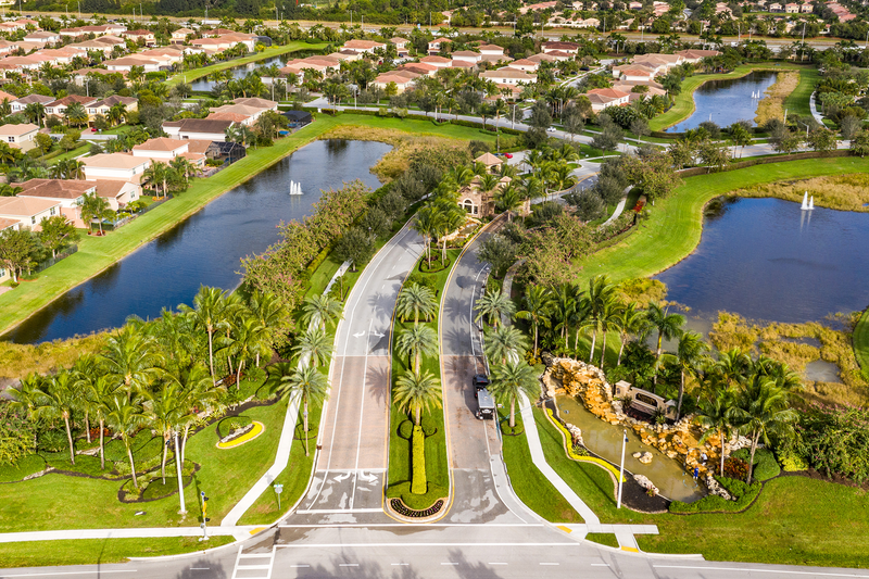Bird's eye view of entryway